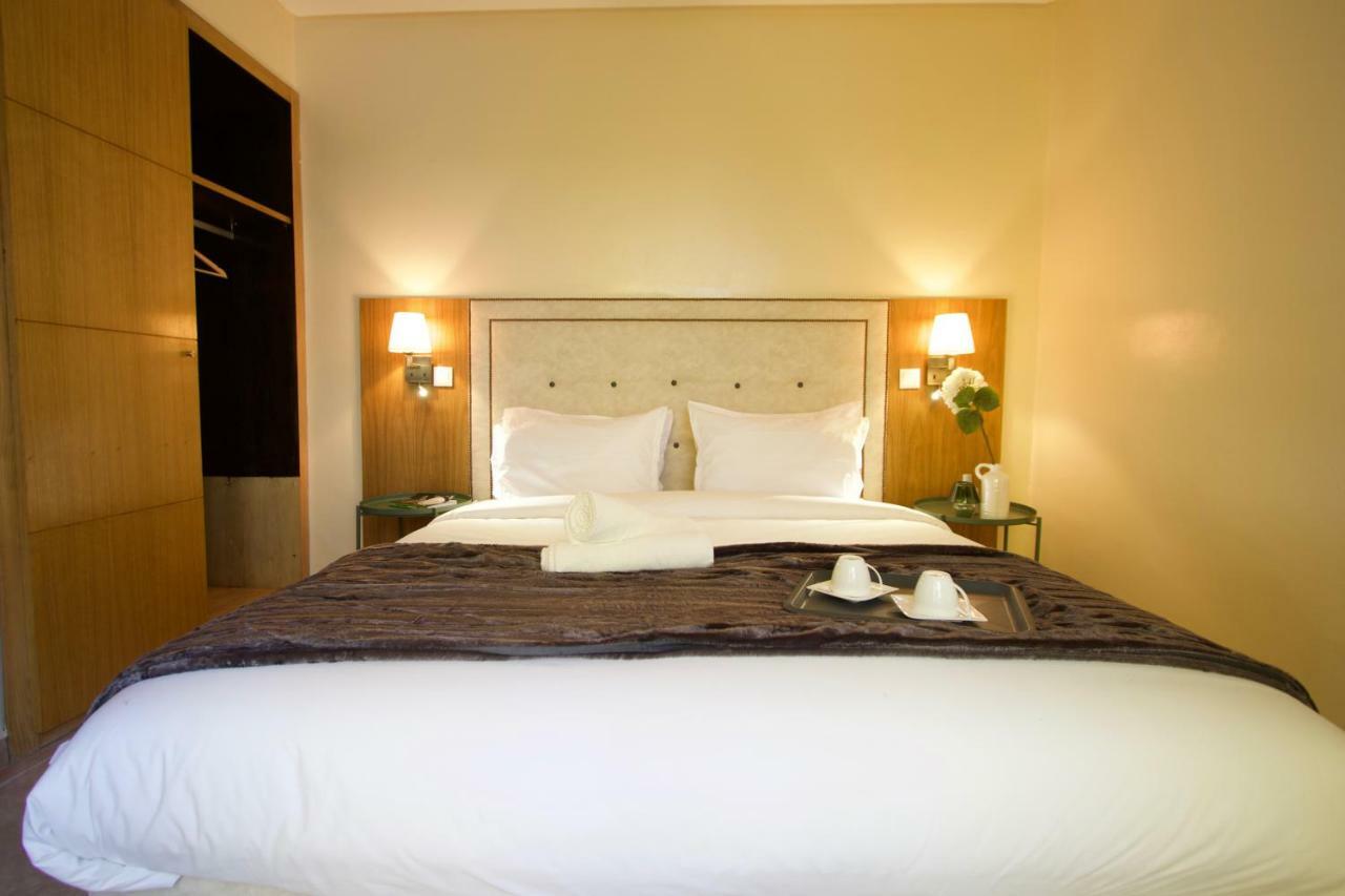Loc & Apartahotel